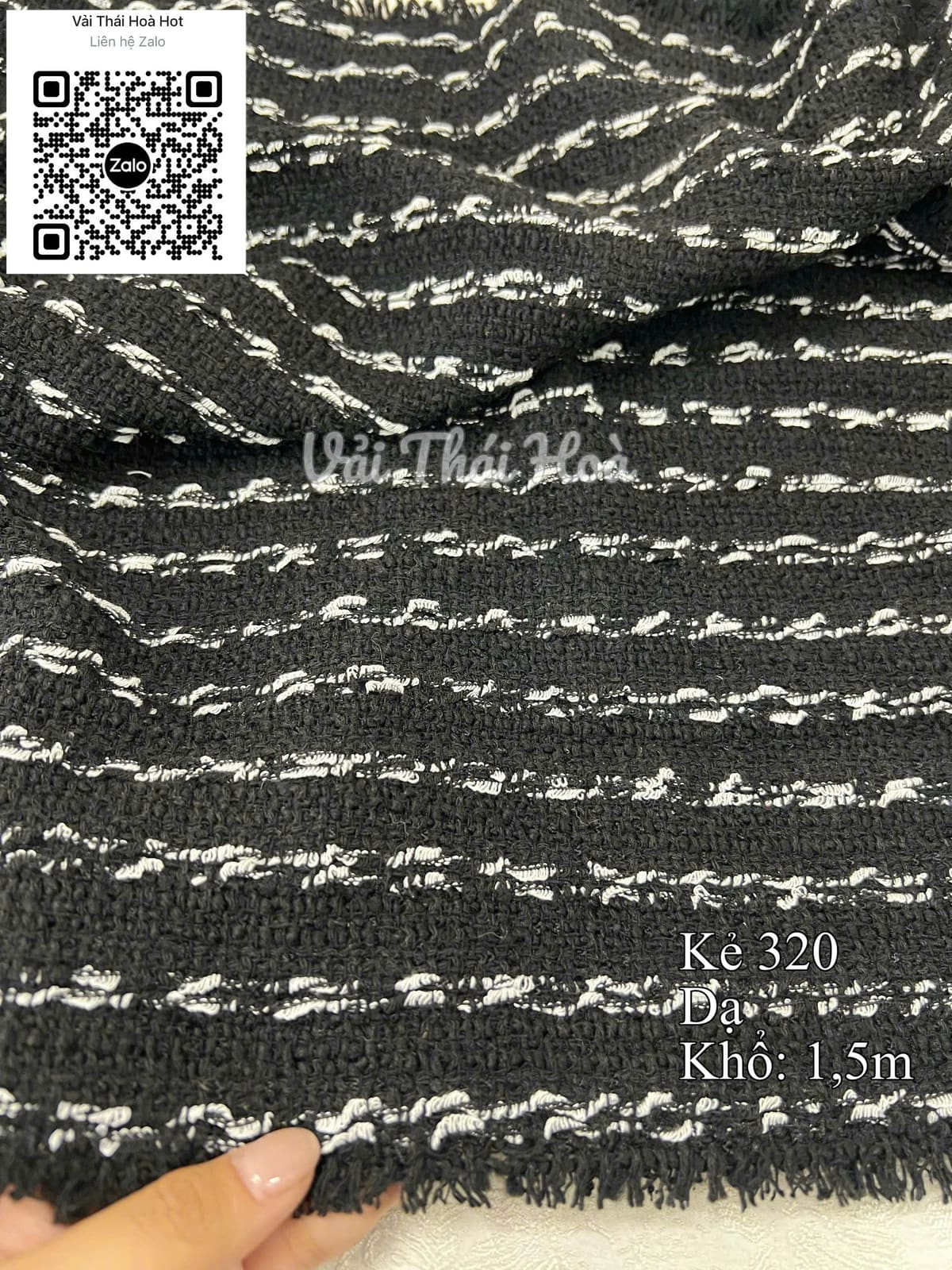 Dạ tweed kẻ 320